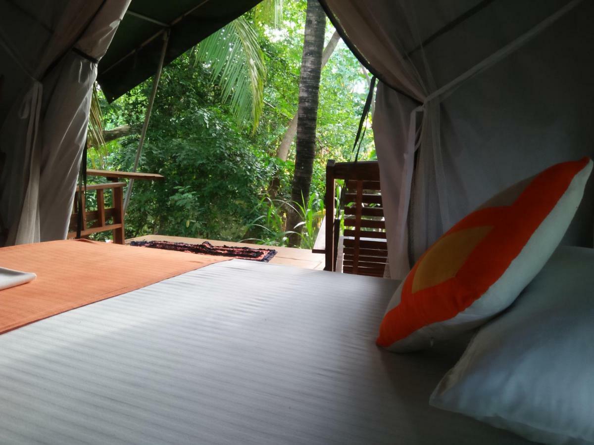 Makulu Safari Camping Udawalawe Esterno foto