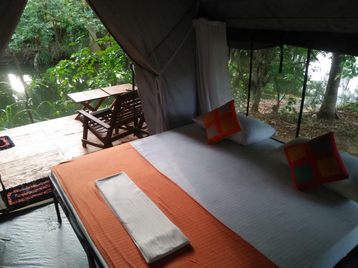 Makulu Safari Camping Udawalawe Esterno foto